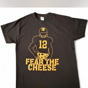 Gildan Green Bay Packers T-Shirt with Yellow Graphic